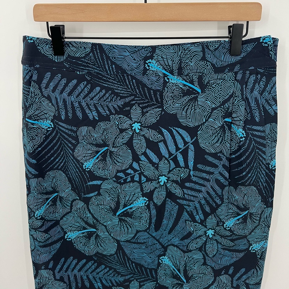 RipSkirt Hawaii blue hibiscus floral wrap skirt - Picture 3 of 10